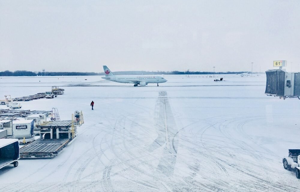 How do anti-icing and de-icing technologies improve aircraft safety in extreme weather conditions?